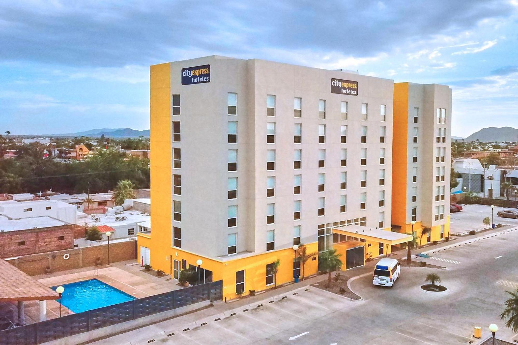 City Express By Marriott Caborca Heroica Caborca Esterno foto